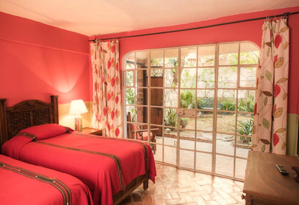 Двухместный (Двухместный номер с 1 кроватью и собственной ванной комнатой) отеля Casa Contenta, Сан-Мигель-де-Альенде