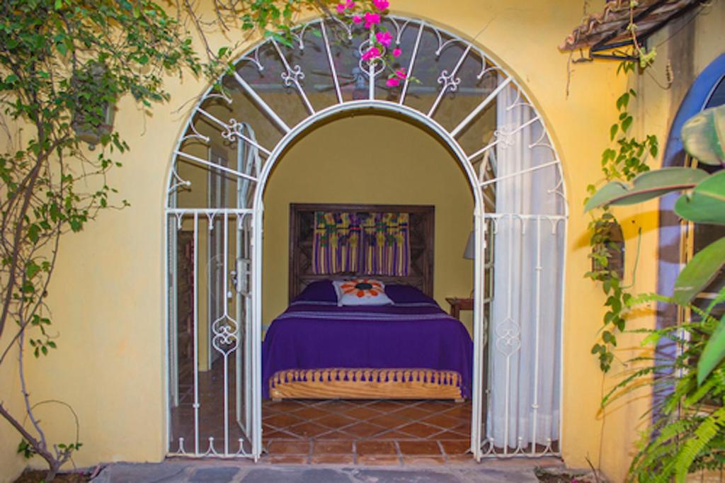 Двухместный (Номер Делюкс с кроватью размера «queen-size») отеля Casa Contenta, Сан-Мигель-де-Альенде