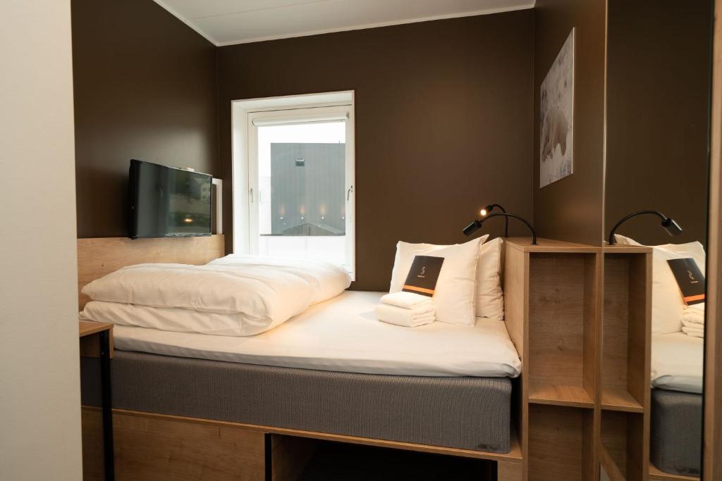 Двухместный (Небольшой двухместный номер с 1 кроватью) отеля Smarthotel Hammerfest, Хаммерфест