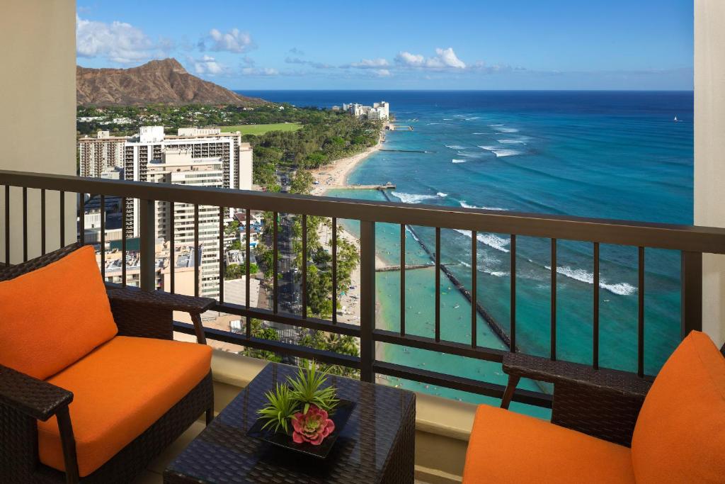 Сьюит (Люкс в пентхаусе), Hyatt Regency Waikiki Beach Resort & Spa