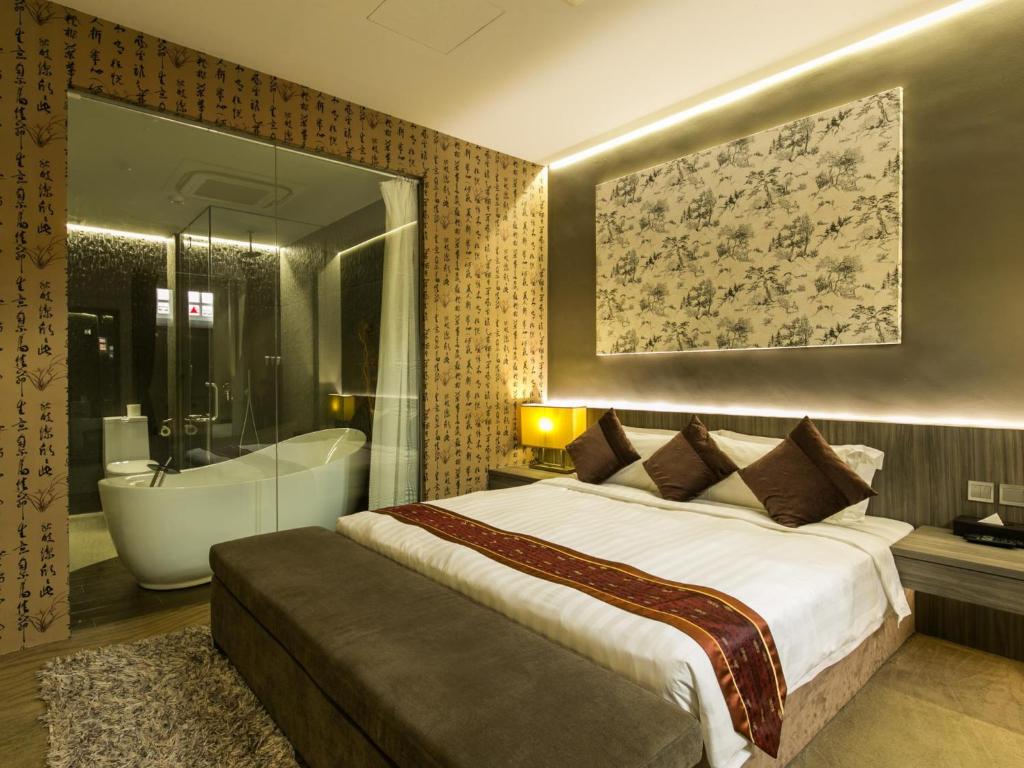 Сьюит (Двухместный люкс с 1 кроватью) отеля Bliss Hotel Singapore, Сингапур (город)