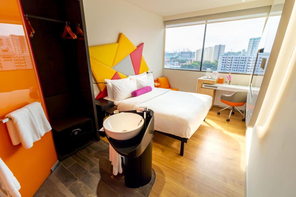 Двухместный (Стандартный номер с 1 кроватью размера «queen-size»), Ibis Styles Singapore On Macpherson