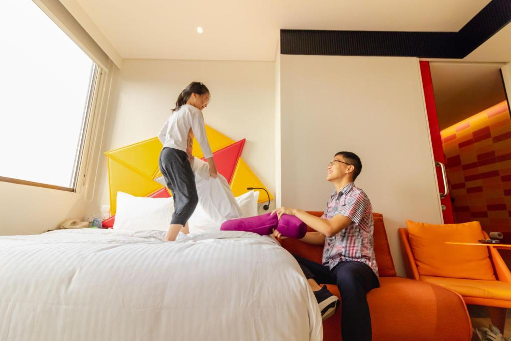 Трехместный (Двухместный номер с 1 кроватью и диваном-кроватью), Ibis Styles Singapore On Macpherson