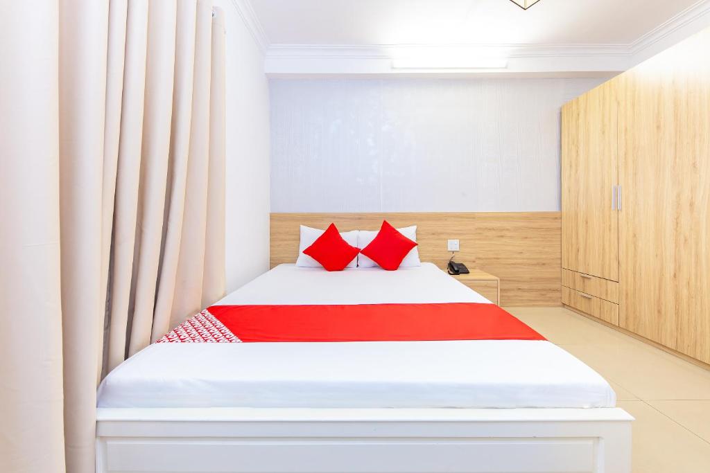 Двухместный (Улучшенный двухместный номер с 1 кроватью) отеля Camellia Nha Trang, Нячанг