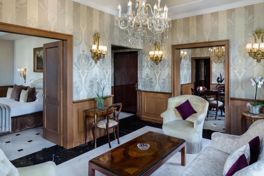 Сьюит (Люкс «Людовизи» с 1 спальней), Baglioni Hotel Regina - The Leading Hotels of the World