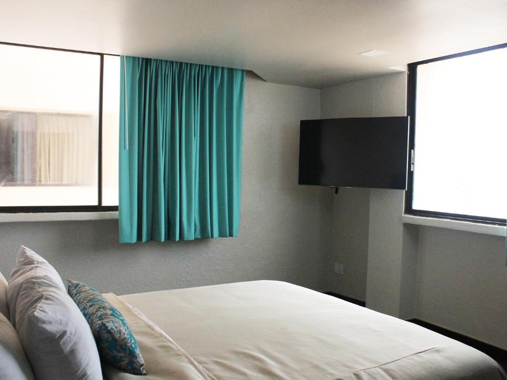 Двухместный (Номер с кроватью размера «queen-size», вид на море) отеля Hotel Corona Plaza, Росарито