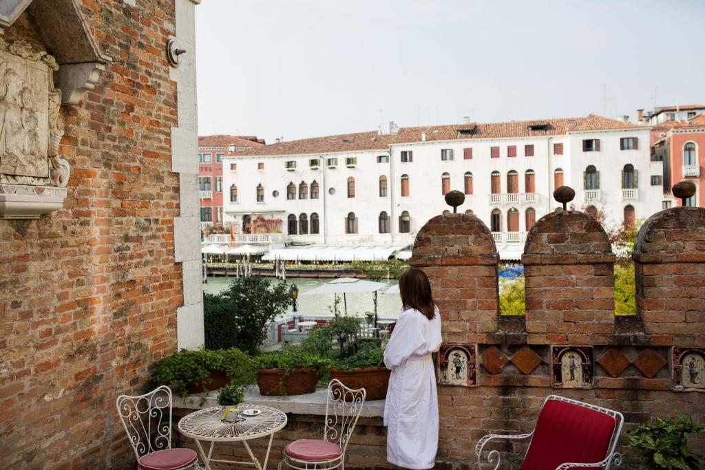 Сьюит (Полулюкс с террасой) отеля Ca' Nigra Lagoon Resort, Венеция