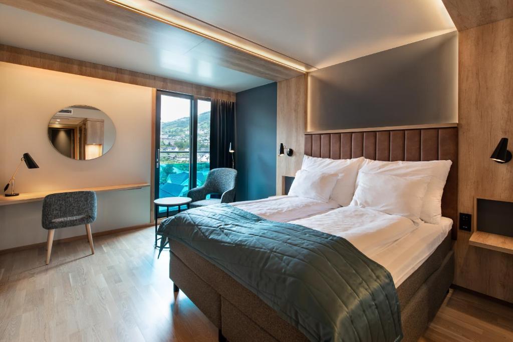 Двухместный (Улучшенный двухместный номер с 2 отдельными кроватями) отеля Quality Hotel Sogndal, Согндал