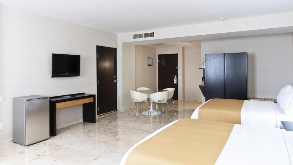Сьюит (Стандартный двухместный люкс с 1 кроватью - Для курящих) отеля Holiday Inn Express Ciudad Del Carmen, Сьюдад-дель-Кармен
