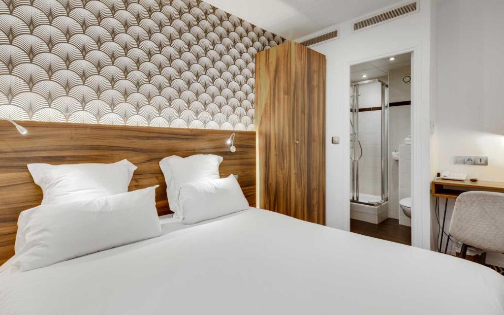 Двухместный (Двухместный номер «Комфорт» с 1 кроватью) отеля Carladez Cambronne, Париж