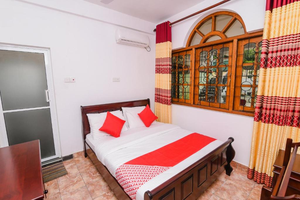 Двухместный (Стандартный двухместный номер с 1 кроватью и вентилятором) отеля Red Star Kandyan, Канди