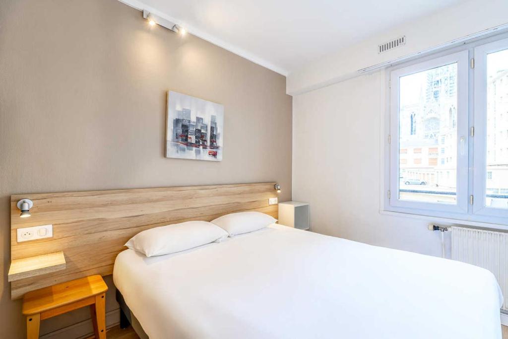 Двухместный (Стандартный двухместный номер с 1 кроватью) отеля Comfort Hotel Rouen Alba, Руан