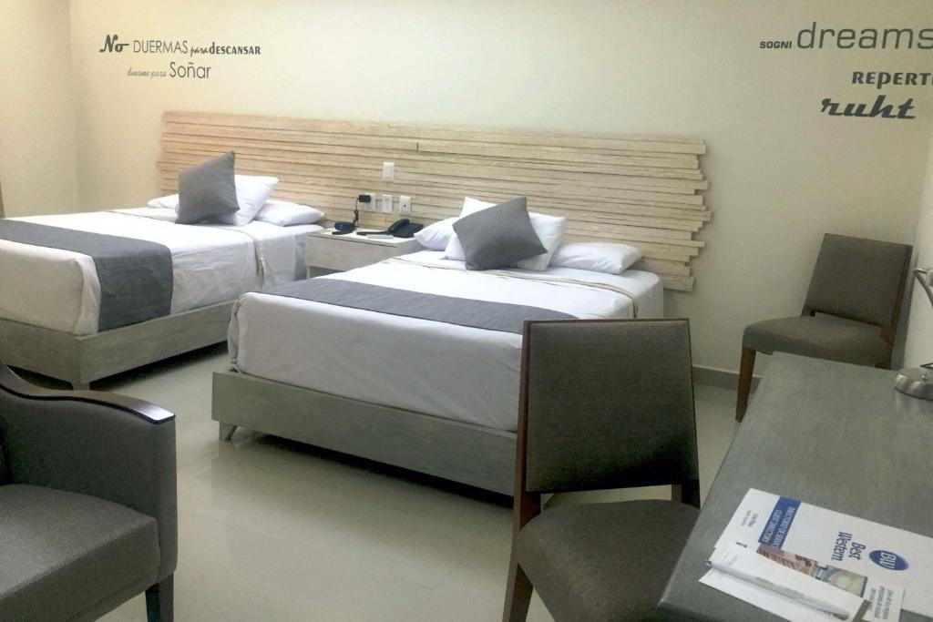 Двухместный (Двухместный номер с 1 двуспальной кроватью — Для некурящих) отеля Best Western Gran Plaza, Игуала-де-ла-Индепенденсия
