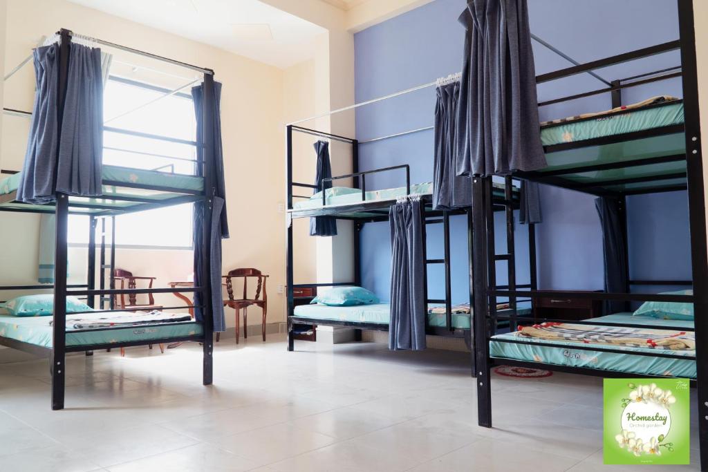 Номер (Кровать в общем 6-местном номере для мужчин и женщин) семейного отеля Can Tho Orchid Garden Homestay, Кантхо