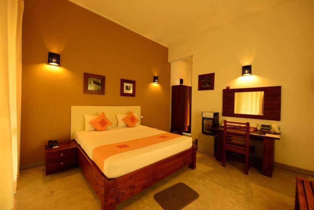 Двухместный (Двухместный номер Делюкс с 1 кроватью) отеля Nil Diya Mankada Safari Resort, Удавалаве
