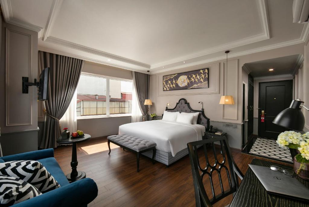 Двухместный (Imperial Suite with City View) отеля Hanoi Imperial Hotel, Ханой
