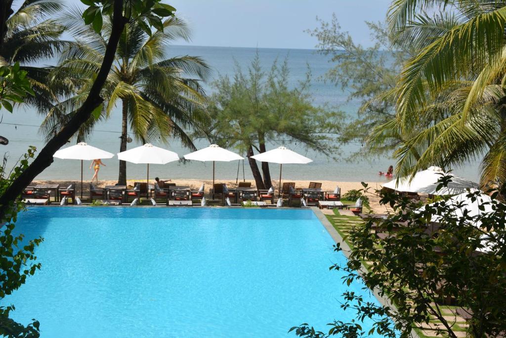 Номер (Бунгало с видом на море и бассейн) курортного отеля Ancarine Beach Resort, Дуонг-Донг