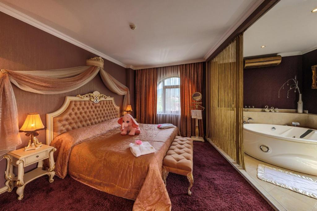 Сьюит (Люкс с гидромассажной ванной) отеля Spa Hotel Rich, Велинград