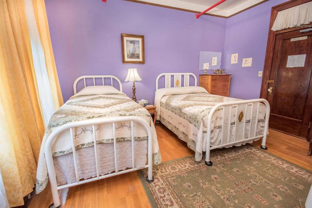 Семейный (Семейный люкс с 2 спальнями), The Edgewater Hotel