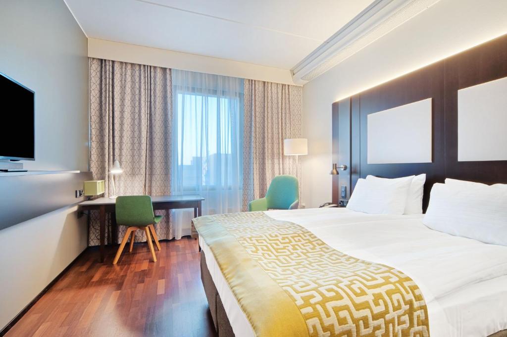 Двухместный (Номер с кроватью размера «queen-size»), Holiday Inn Helsinki West - Ruoholahti