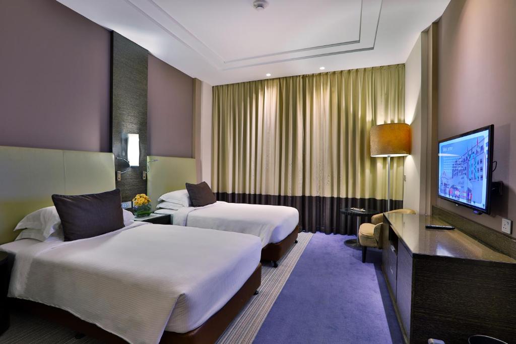 Двухместный (Классический двухместный номер с 2 отдельными кроватями) отеля Hili Rayhaan by Rotana, Аль-Айн