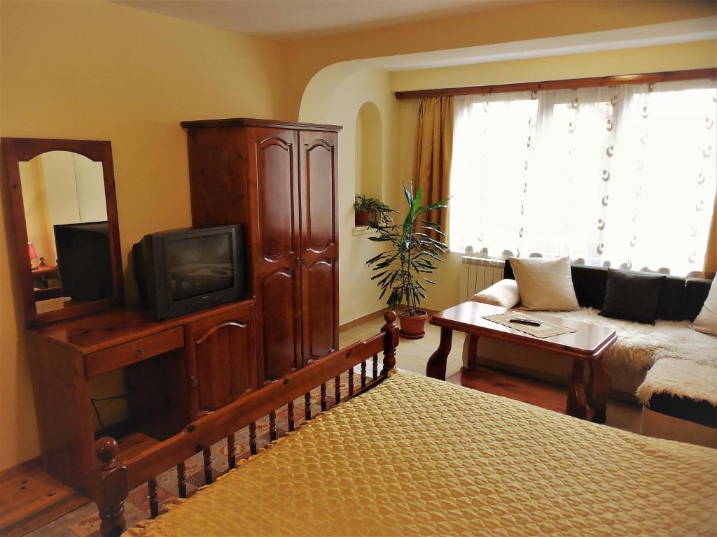 Апартаменты (Апартаменты с 2 спальнями) гостевого дома Boyadjiyski Guest House, Банско