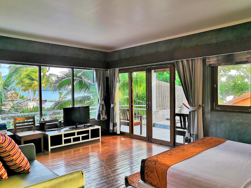 Двухместный (Двухместный номер Делюкс с 1 кроватью, вид на бассейн) курортного отеля Sai Ree Hut Resort, Ко Тао