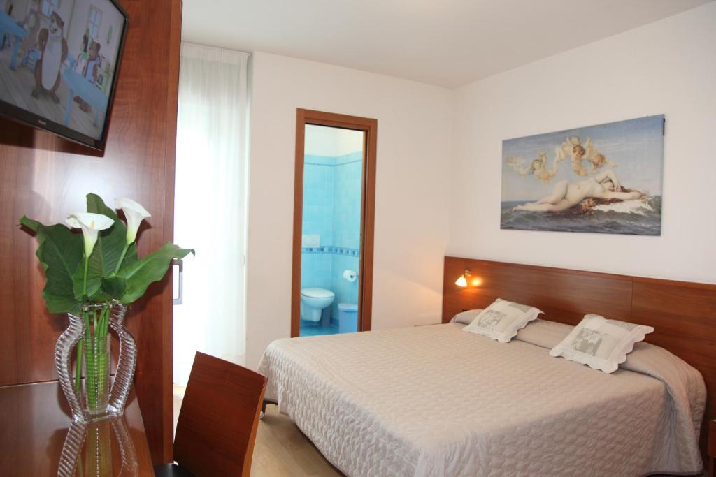 Двухместный (Двухместный номер с 1 кроватью и доступом к пляжу) отеля Hotel Gran Venere Beach, Бибионе