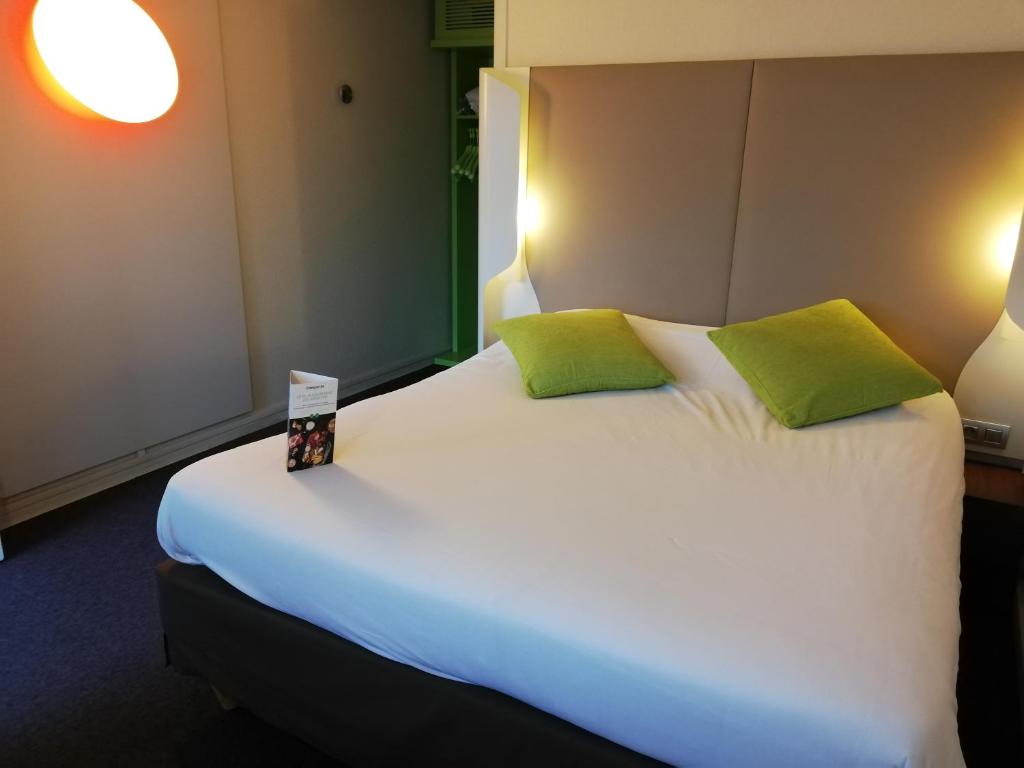 Двухместный (Двухместный номер «Новое поколение» с 1 кроватью) отеля Campanile Caen Est - Mondeville, Кан