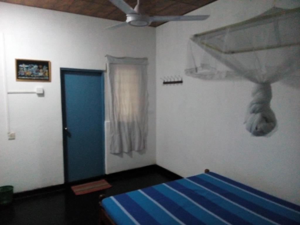 Двухместный (Бюджетный двухместный номер с 1 кроватью) семейного отеля Lake House Homestay, Анурадхапура