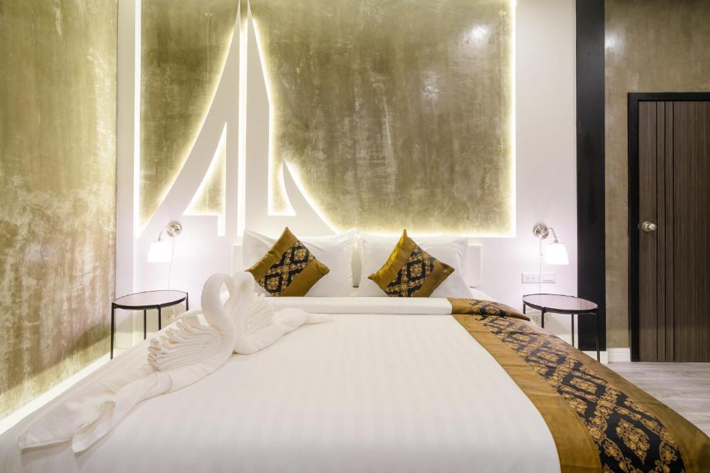 Сьюит (Двухместный люкс с 1 кроватью) курортного отеля Phi Phi Andaman Legacy Resort, Пхи-Пхи