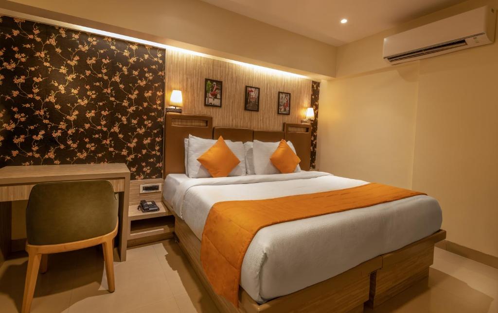 Двухместный (Day use Room(Same day use12pm to 7pm)) отеля Hotel Oriental Aster, Мумбай