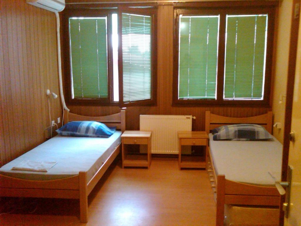 Двухместный (Стандартный двухместный номер с 2 отдельными кроватями) хостела Hostel Palanka, Бачка-Паланка