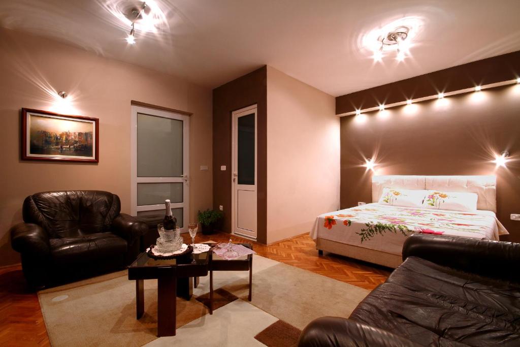 Двухместный (Двухместный номер Делюкс с 1 кроватью) апартамента Vila Galileo, Будва
