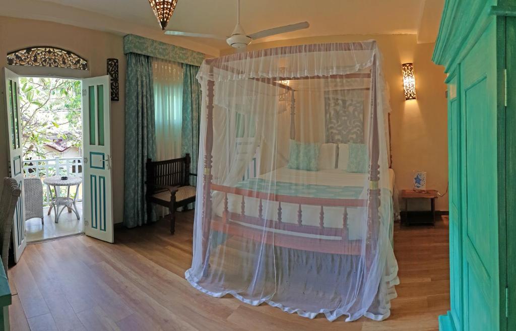 Двухместный (Стандартный двухместный номер с 1 кроватью) отеля Thaproban Beach House, Унаватуна