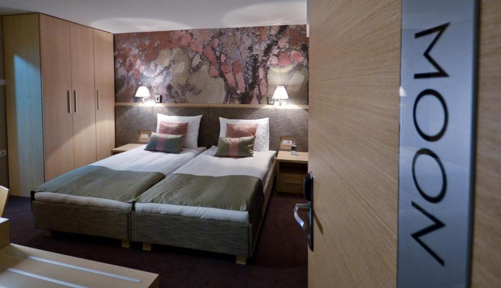 Двухместный (Номер с кроватью размера «king-size») отеля ArtLoft Garni Hotel, Ниш