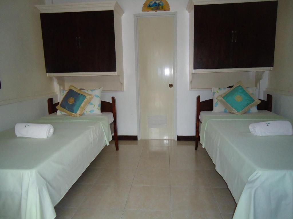 Двухместный (Двухместный номер эконом-класса с 2 отдельными кроватями) курортного отеля Bonita Oasis Beach Resort, Моалбоал