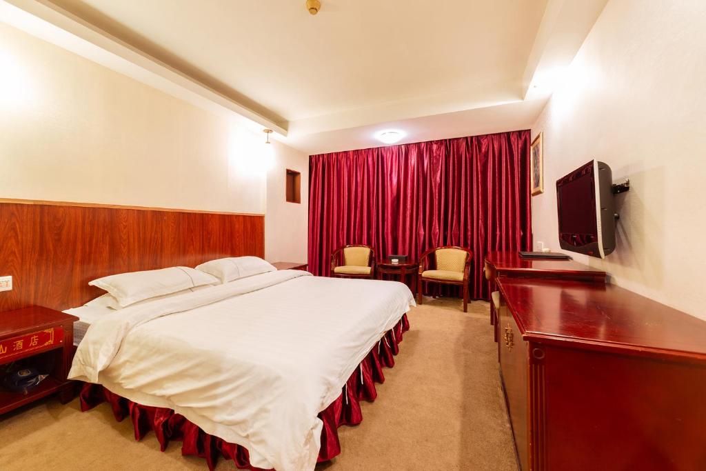 Двухместный (Стандартный двухместный номер с 1 кроватью или 2 отдельными кроватями) отеля Guangzhou Junshan Hotel, Гуанчжоу