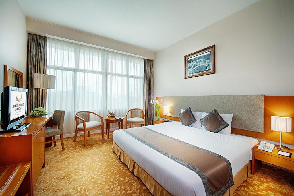 Двухместный (Двухместный номер Делюкс с 1 кроватью) отеля Muong Thanh Holiday Da Lat Hotel, Далат