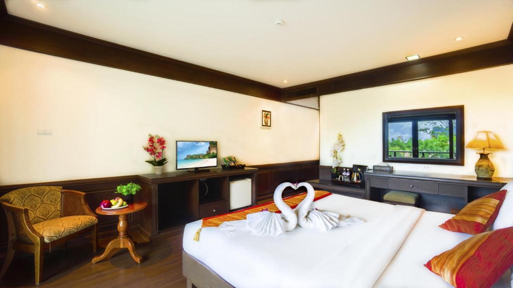 Двухместный (Двухместный номер Гранд Делюкс с 1 кроватью или 2 отдельными кроватями и видом на бассейн) отеля Aonang Orchid Resort, Краби