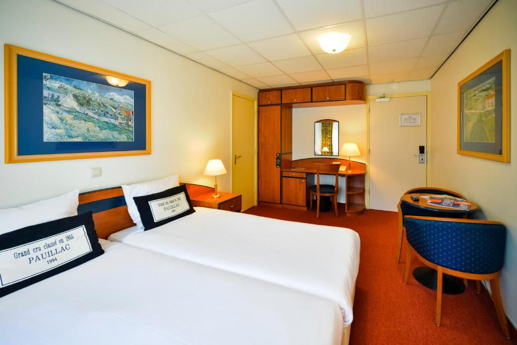 Двухместный (Двухместный номер с 2 отдельными кроватями и душем) отеля Fletcher Hotel Restaurant Beekbergen-Apeldoorn, Арнем