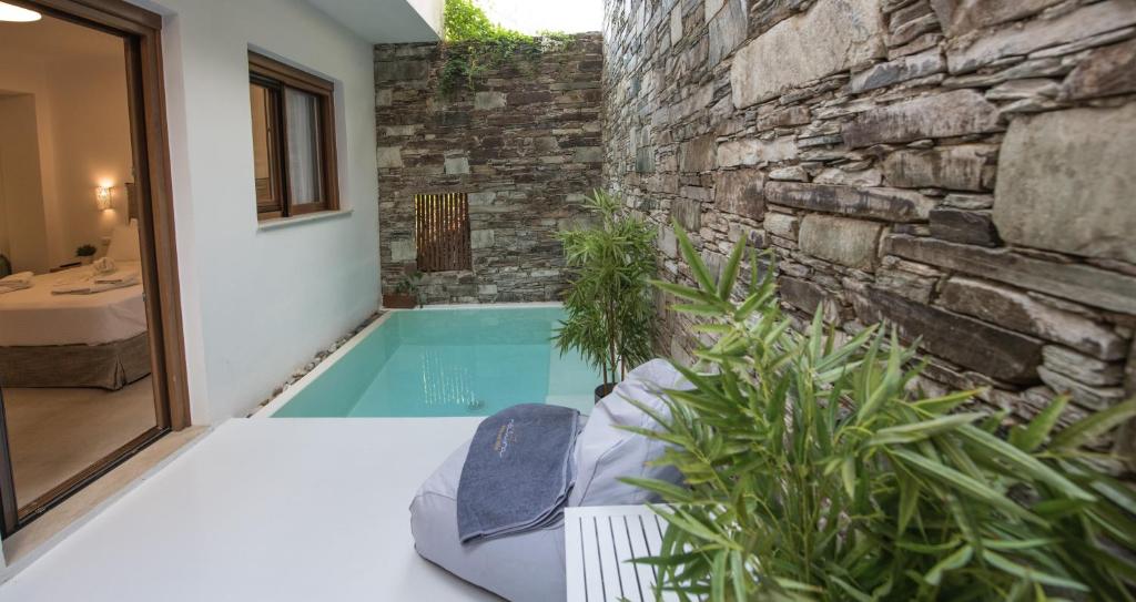 Сьюит (Улучшенный люкс с открытым бассейном), Natura Luxury Boutique Hotel Skopelos