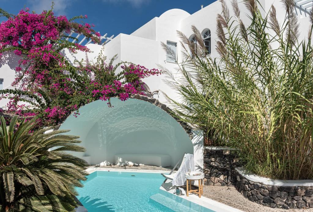 Сьюит (Представительский полулюкс) отеля Santorini Kastelli Resort, Камари