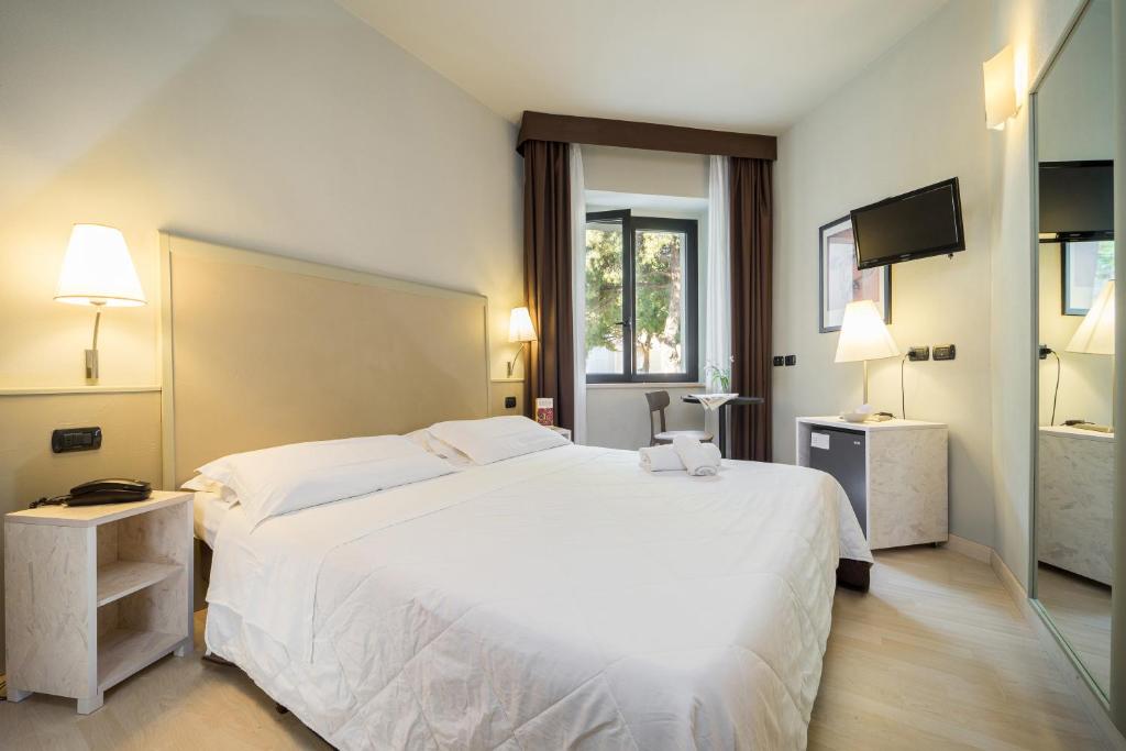 Двухместный (Двухместный номер с 1 кроватью для одноместного размещения) отеля Hotel Corallo Rimini, Римини