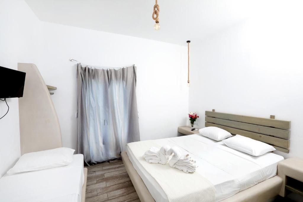Двухместный (Улучшенный двухместный номер с 1 кроватью) гостевого дома Pension Verykokkos, Наксос