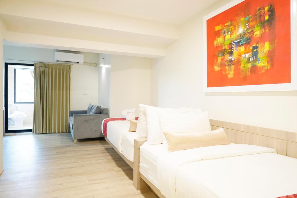 Двухместный (Двухместный номер Делюкс с 2 отдельными кроватями и окном) отеля Sawasdee House, Бангкок