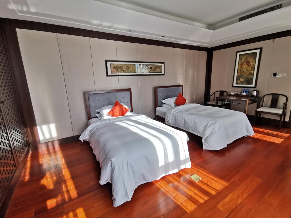 Сьюит (Mainland Chinese Citizen Only - Premier Family Suite (4 Adults)), Sun Island Garden Hotel