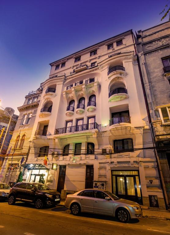 Отель Hotel Carpati Imparatul Romanilor, Бухарест
