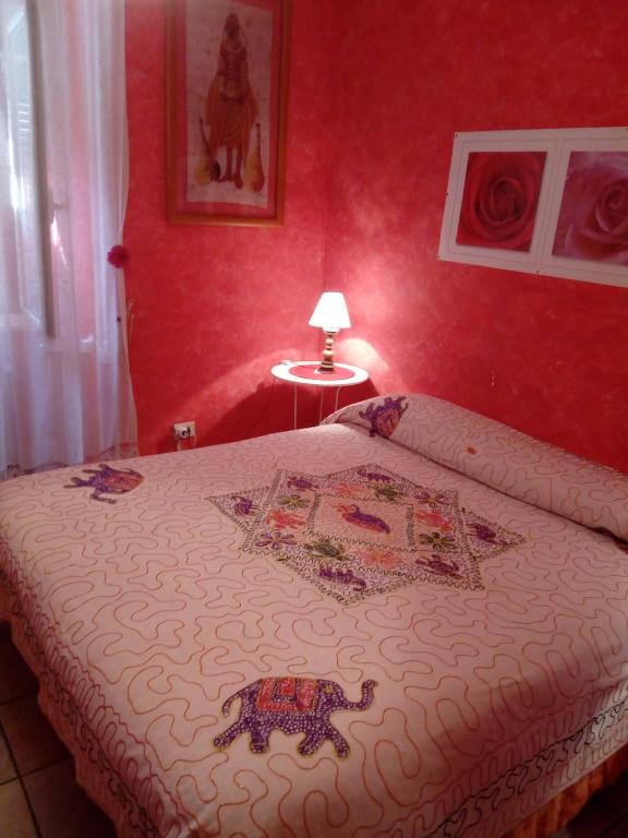 Двухместный (Двухместный номер с 1 кроватью и собственной ванной комнатой) отеля Max House, Рим