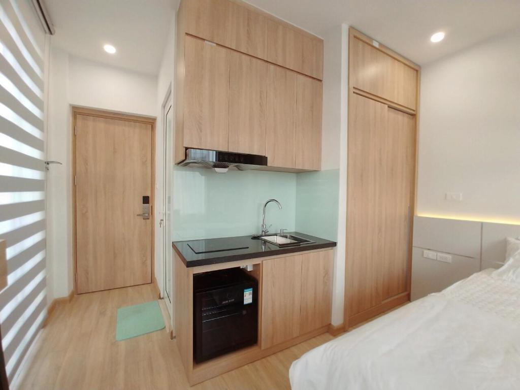 Студио (Номер-студио с кроватью размера «king-size»), Lyn House - Service Apartment Hoang Quoc Viet